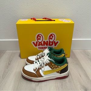 VANDY THE PINK Burger Dunk V2 Sneakers